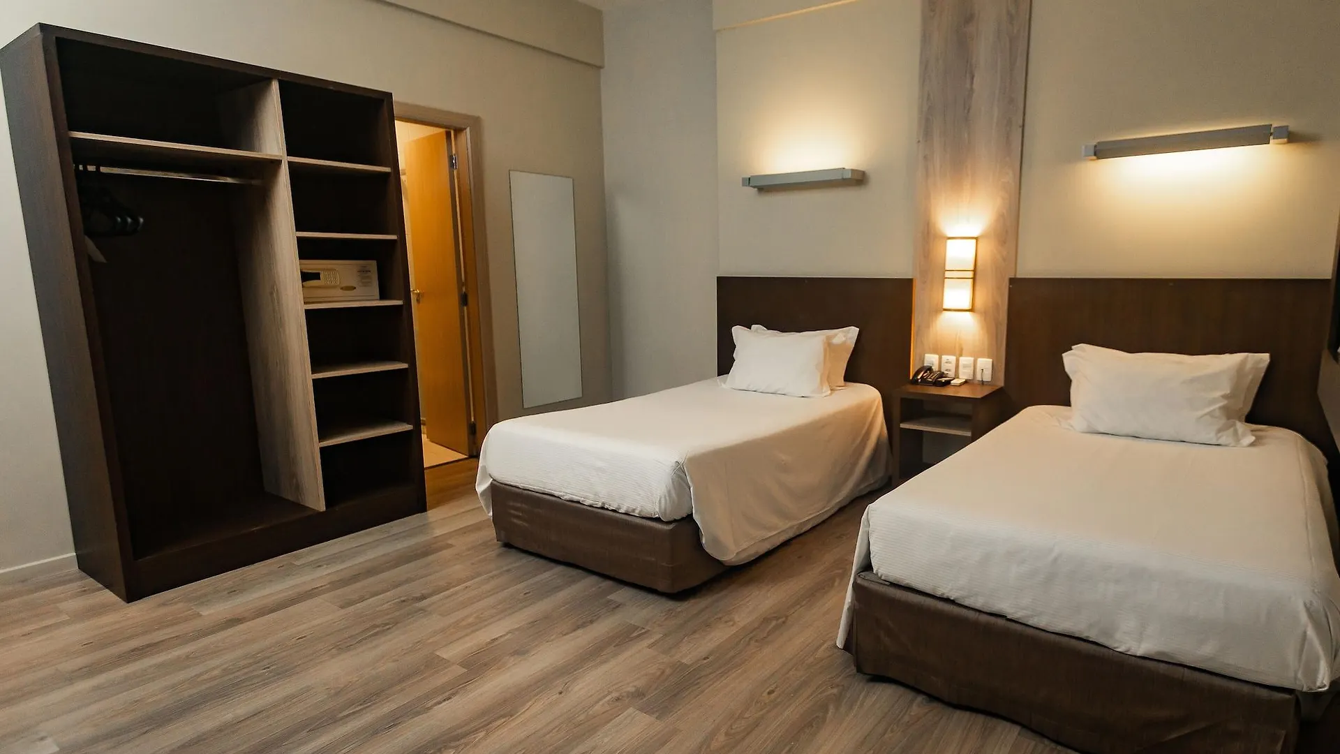 Master Cosmopolitan Moinhos De Vento Hotel Porto Alegre Brasilien
