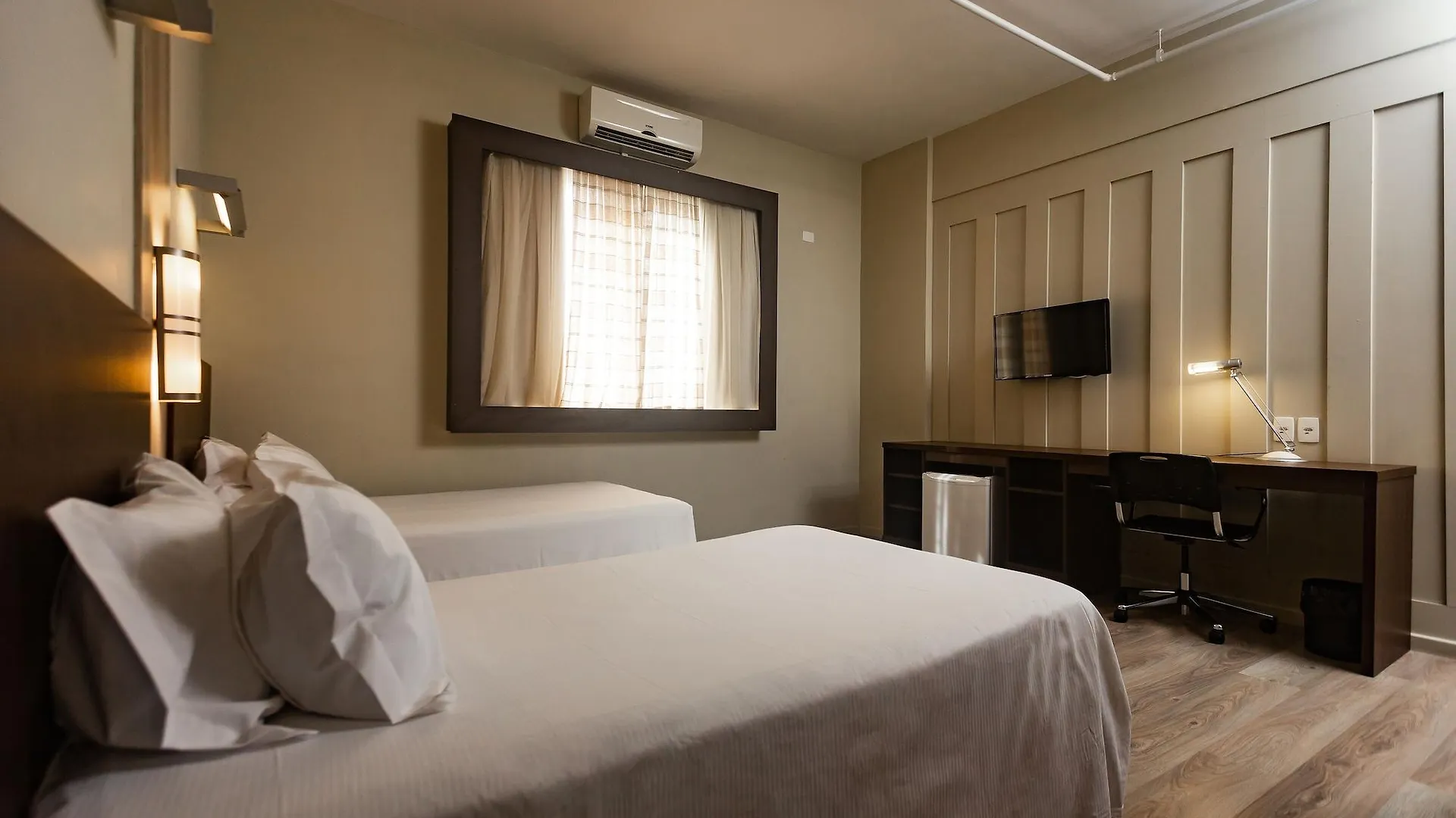 Master Cosmopolitan Moinhos De Vento Hotel Porto Alegre