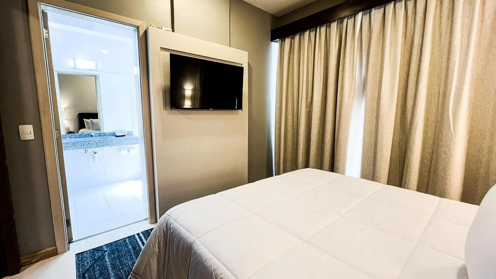 Master Cosmopolitan Moinhos De Vento Hotel Porto Alegre